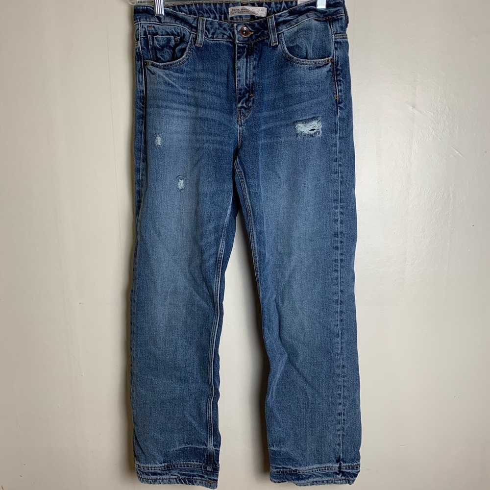 ⭐️Zara distressed jeans NWT size 8